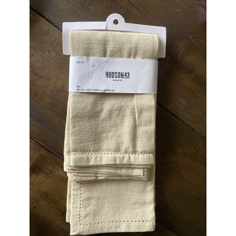 Hudson 43 Four Piece Napkin Set 20x20 Made In India Home Decore Cottage